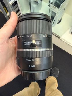 Tamron PZD 67 DI 28-300MM f/3.5-6.3 EF mount lens
