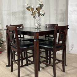 High Dining Table With 4 Chairs PERFECT FOR APARTMENT 