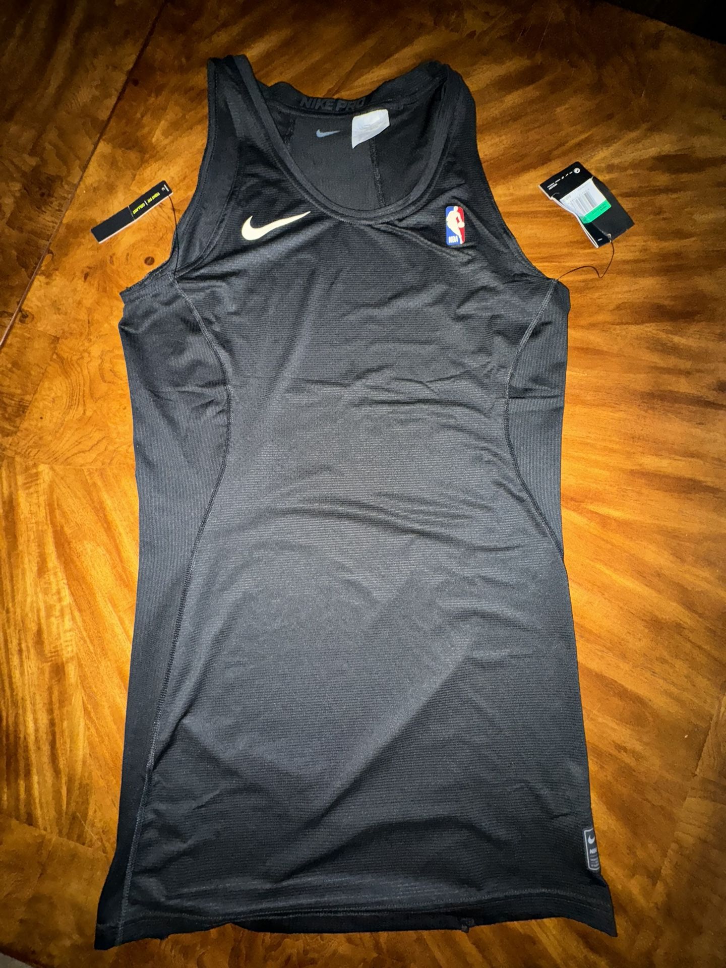 NEW! NBA Team/Player Issue Nike Pro HyperCool Tight Fit Tank Top