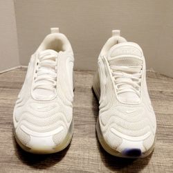 FREE Size 7 Sneakers