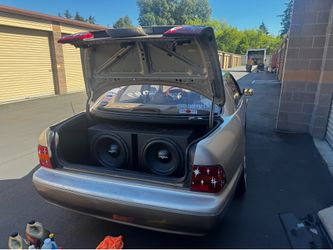 Two 15” skar subs in a Qbomb box