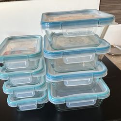 Snapware Glass Food Storage containers