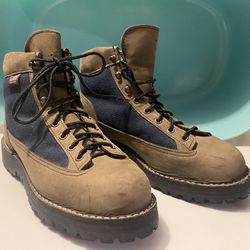 Danner Boots Womens 91/2