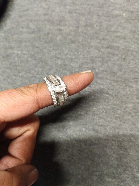Size 7 Women's Engagement Ring