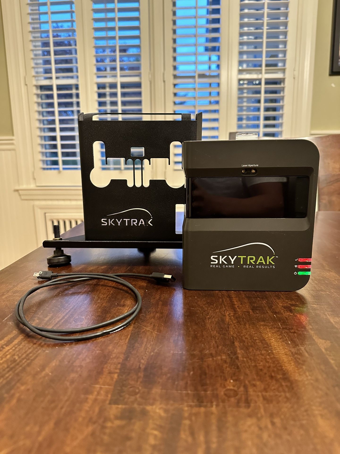 SKYTRAK launch Monitor 