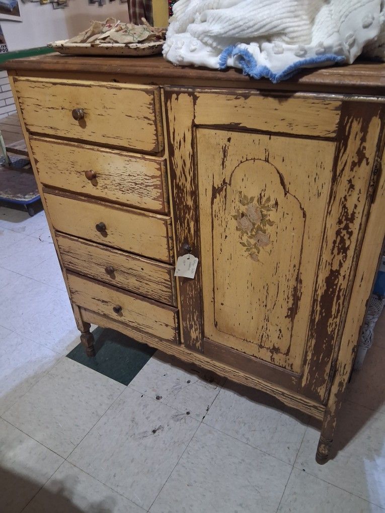 Primitives, Furniture, Pyrex 