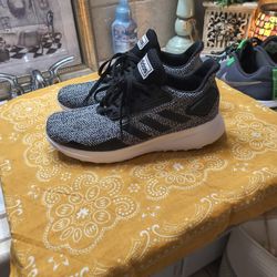 Adidas Size 6 $25 OBO