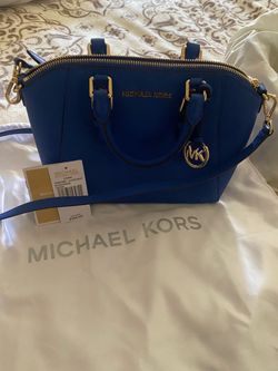 Michael Kors Ciara Medium Messenger Bag