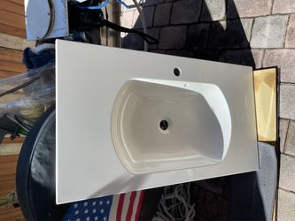 Bathroom vanity