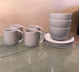 New 11 Pieces Threshold Target Action Stoneware Modern Gray Dish Dishes Set, 4 Salad Breakfast Dessert Plates, 3 soup cereal bowls, 4 Tea Coffee Mugs