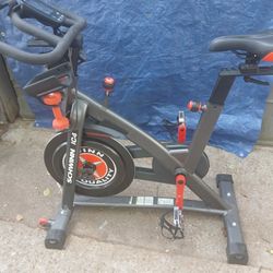 SCHWINN IC4 EXERCISE BIKE