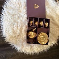 Teavanna Gold Tea Set