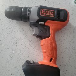 BLACK AND DECKER 20 VOLT DRILL ONLY USED  1x. TOOL ONLY 
11525 S HALSTED DUNKIN DONUTS 
15$  CASH ONLY AS IS 
