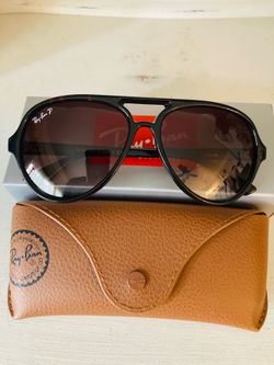 New Polarized Cats