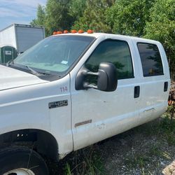 2006 Ford F450 Only For Parts 