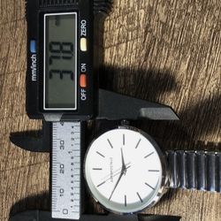 Aeropostale Women's Watch Silver Tone White Dial Minimalist New