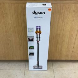 DYSON V15 DETECT VACUUM STICK CLEANER.