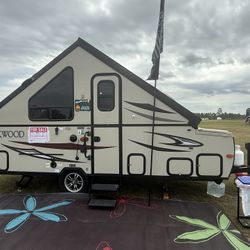2018 Forest River Rockwood Premier