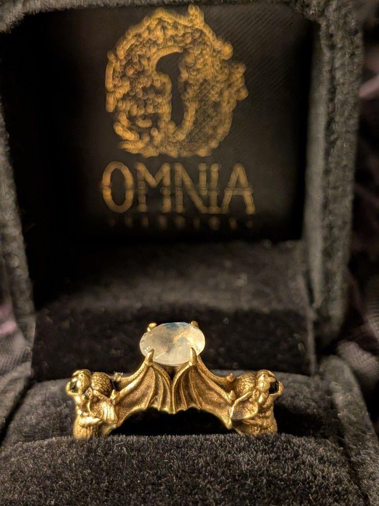 OMNIA Studios Nocturne Moonstone Ring, Size 7.5