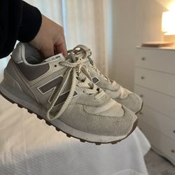Womens New Balance 574 Size 6.5
