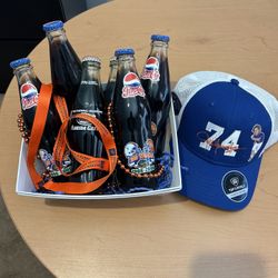 FL Gators Pepsi Cola Bottles Collectors Set: 1(contact info removed) SEC NCAA College Football W/ Hat