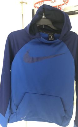 Nike Dri-fit boys XL hooded sweatshirt
