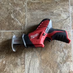 Milwaukee M12 Hackzall 