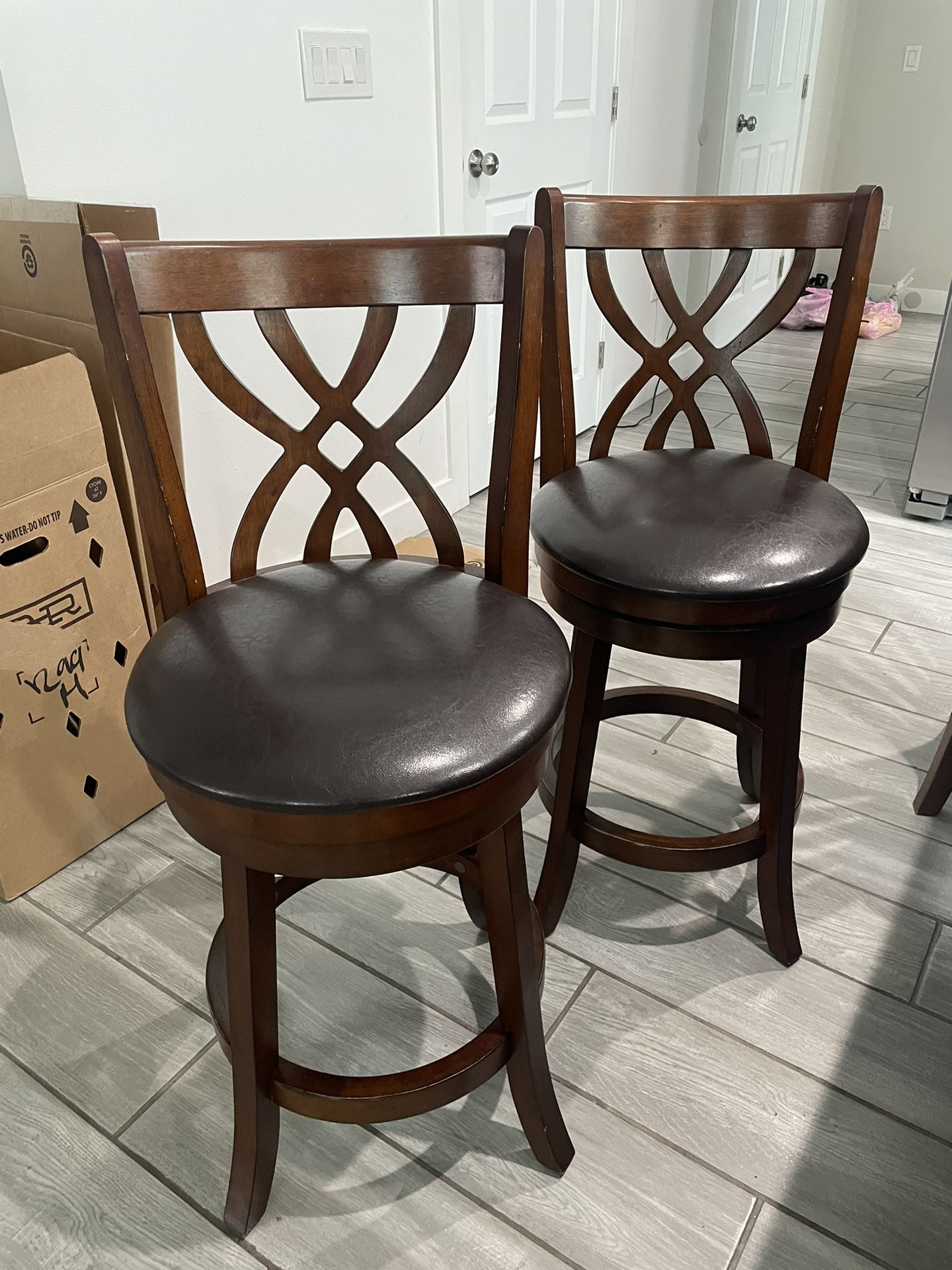 Pier 1 Wooden Counter Stools With Leather Seats