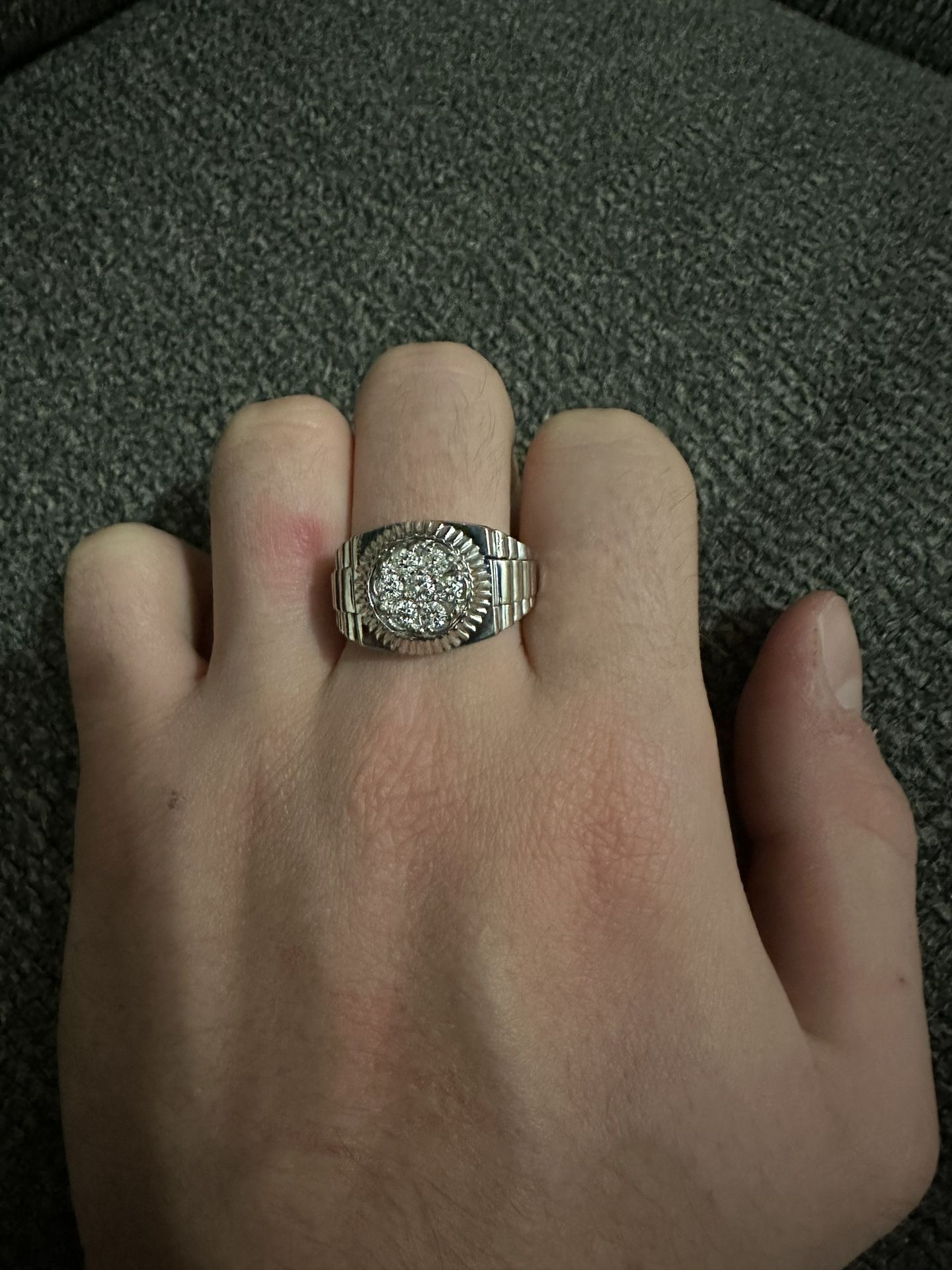 14k White Gold Men’s Natural Diamond Ring!