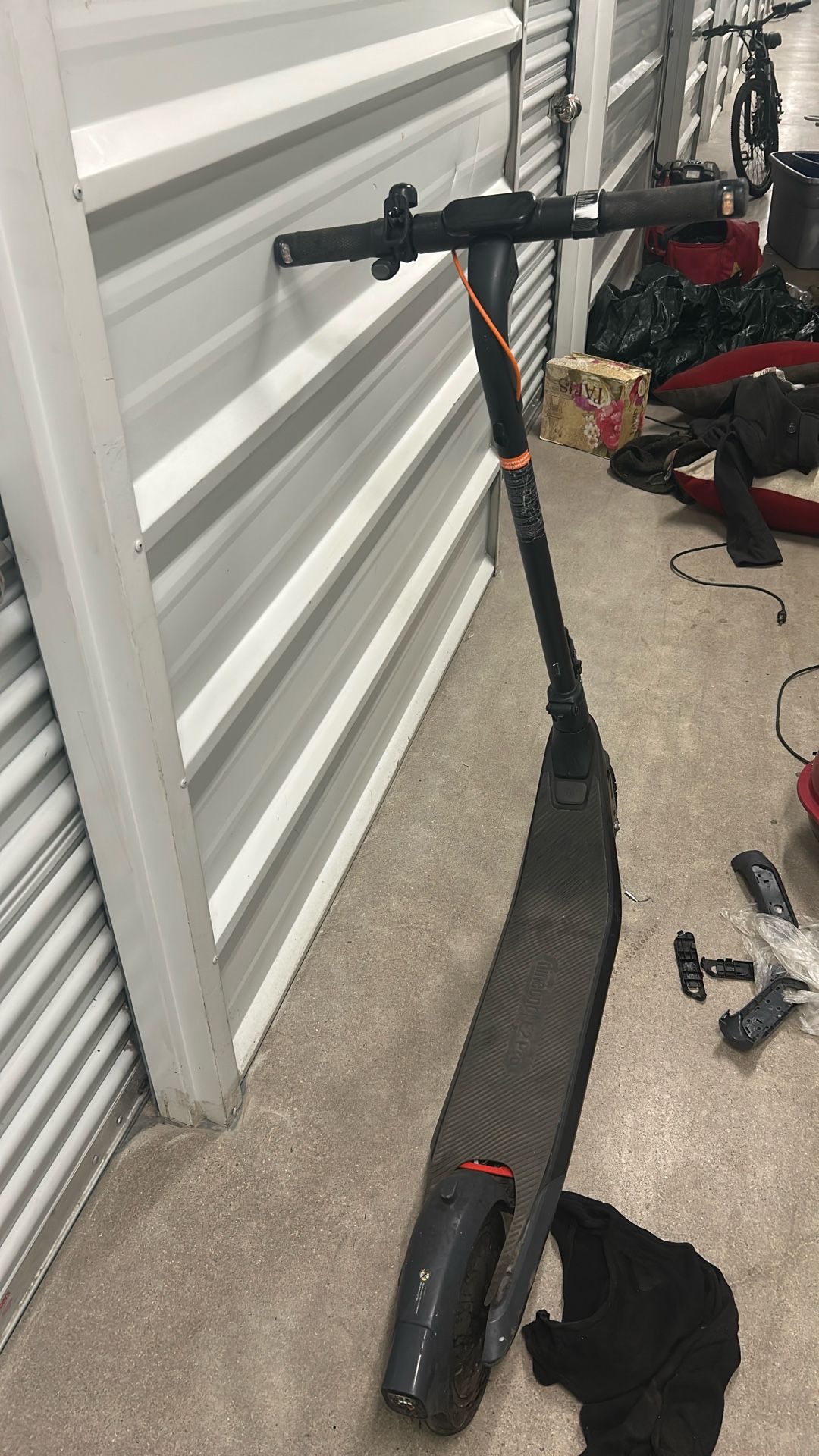 Ninebot E2pro Scooter
