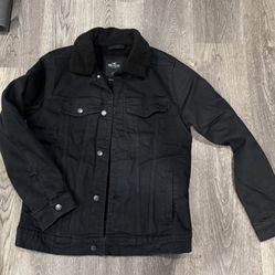 Hollister Black Sherpa Lined Denim Jacket – Medium – Like New