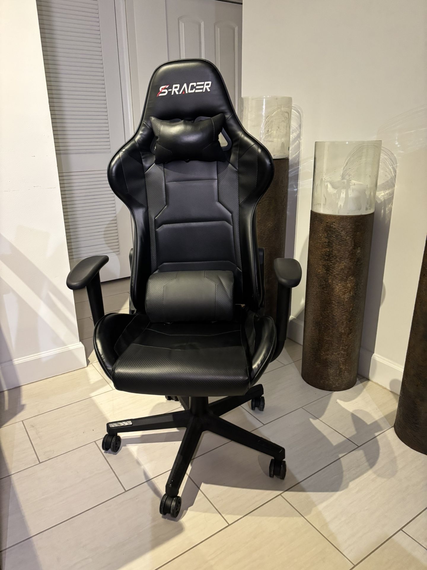 St Racer Chair S-Racer Gaming Chair – Ergonomic & Comfortable for Sale in Miami, FL ...