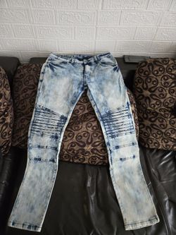 Skinny fit Blue Jeans Raw X Distressed 33W x 30L  Good Condition Nordstrom-Rack