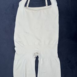 SKIMS BUTT LIFTING OPEN BUST BODYSUIT SIZE M