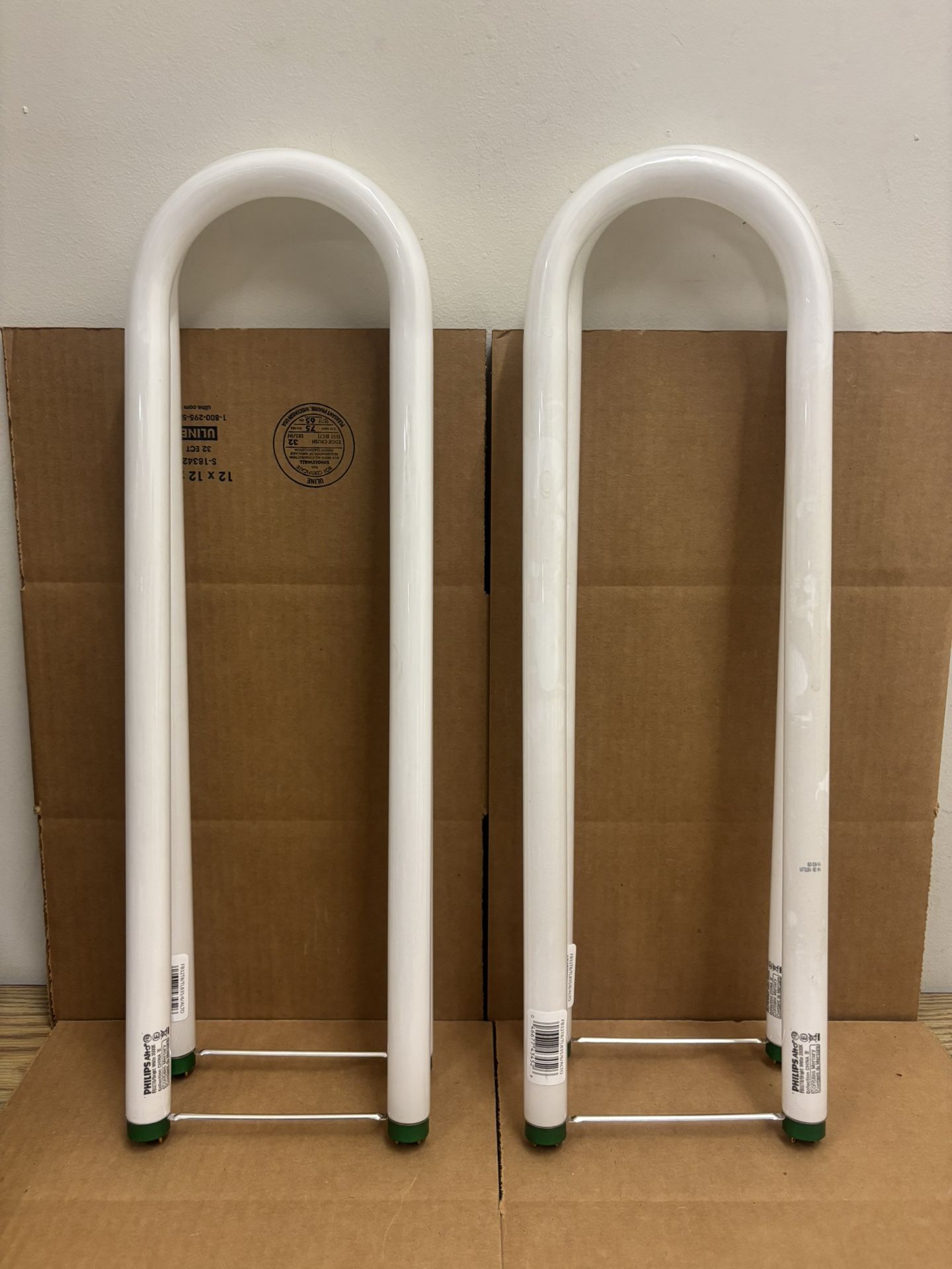 4-Pack Philips 32-Watt Linear T8 U-Bend Alto Fluorescent Tube Light Bulbs