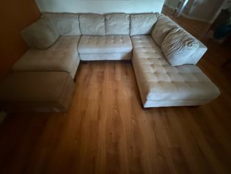 Lane Furniture Sectional couch with ottoman