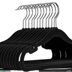 Children’s Velvet Hangers (black) 50 Count