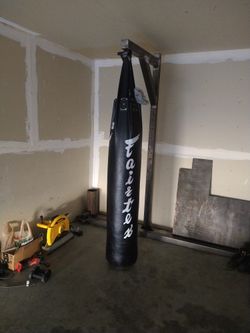 Boxing Bag And Stand
