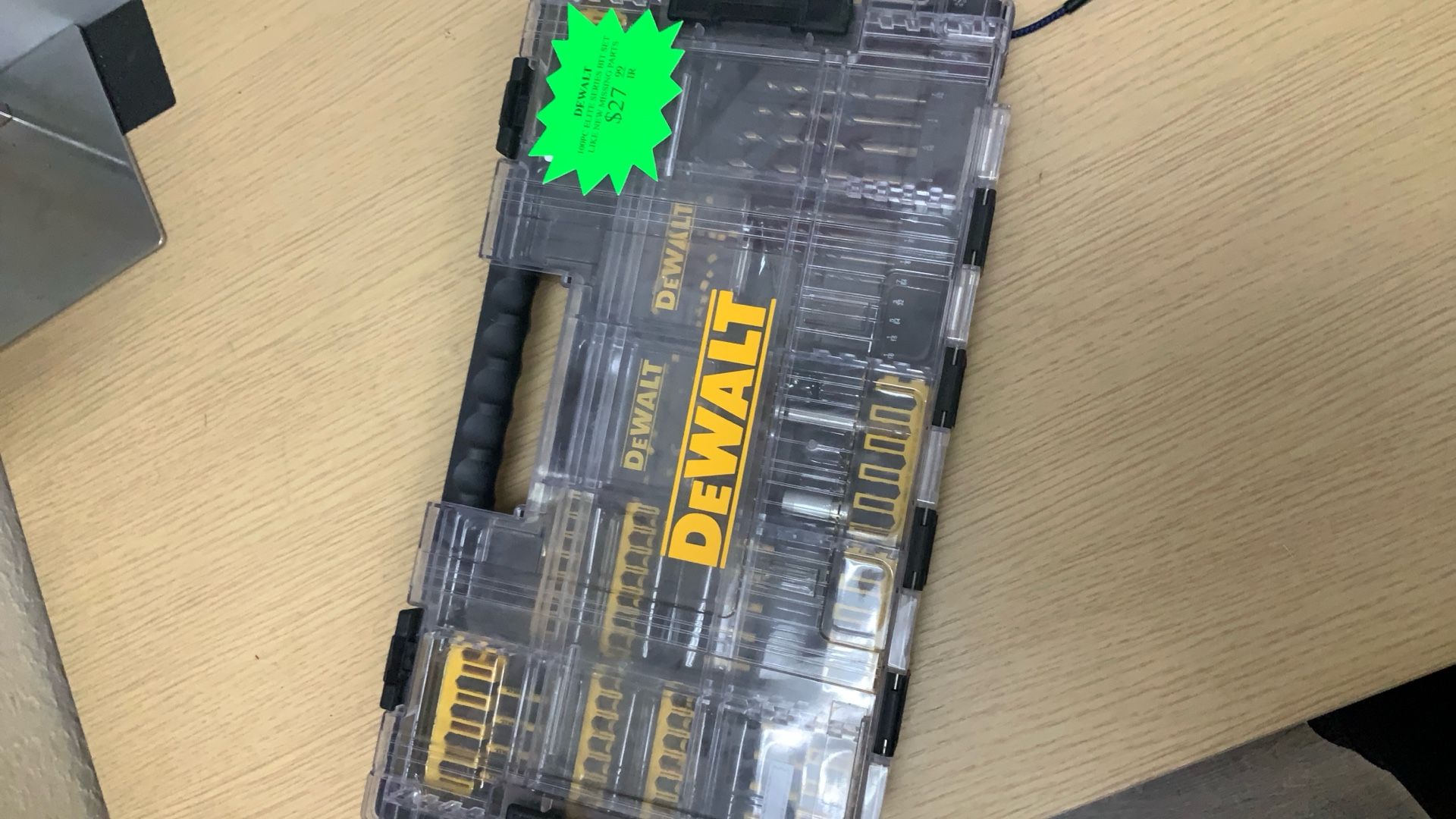 1003 Dewalt 100 Piece Bit Set 528021
