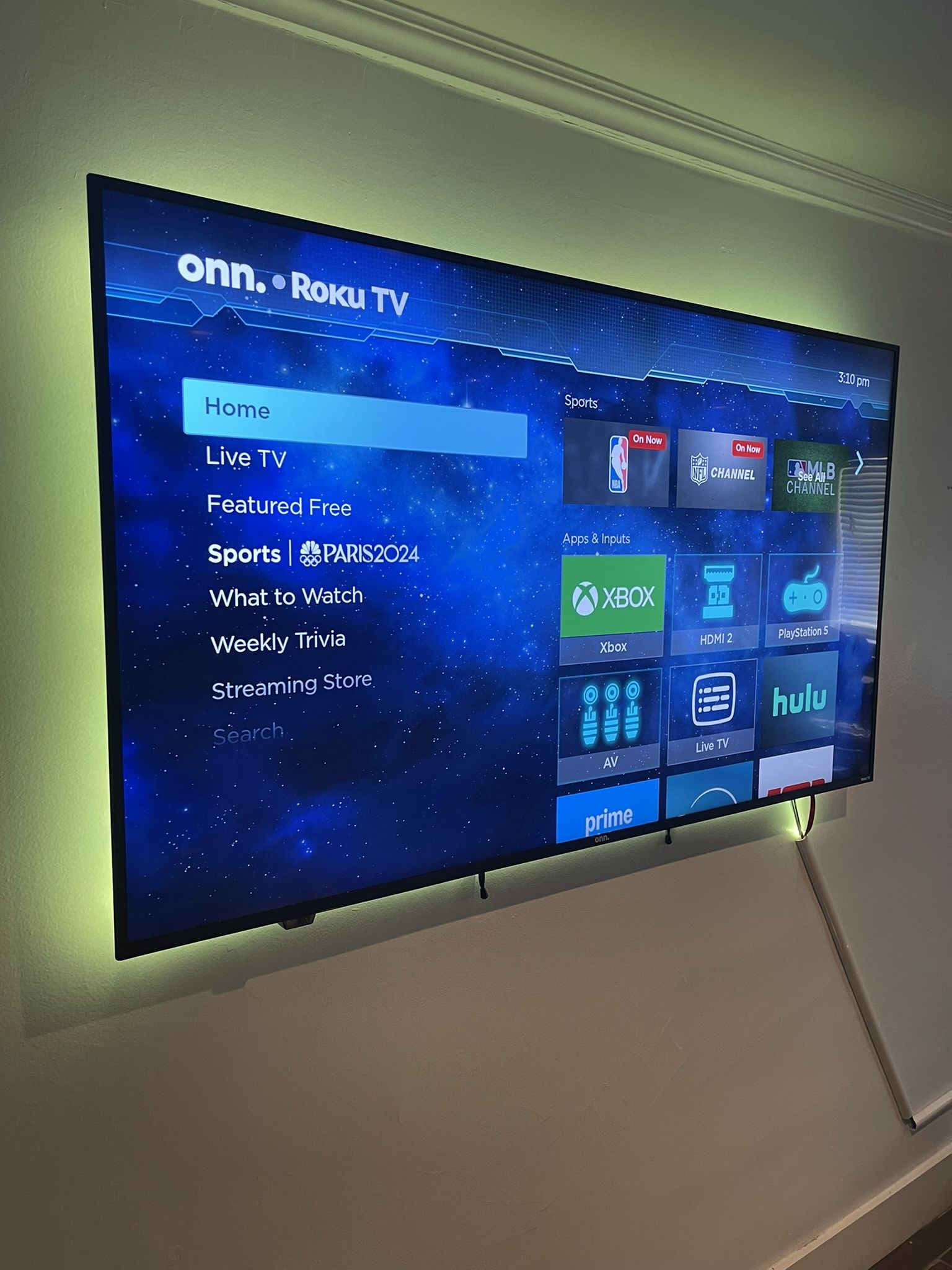 58” Smart Roku Tv (Onn Brand) + Mount