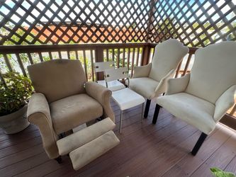 CHAIRS FOR FREE