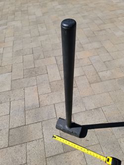 33 pound sledge hammer (like new)