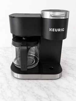 Keurig K-Duo Coffee Maker + Breakfast Blend K-Cups – Excellent Condition