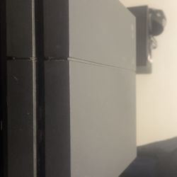 PS4 With Controller