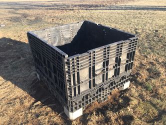 Fork Lift Crate Box Produce Tractor Skid