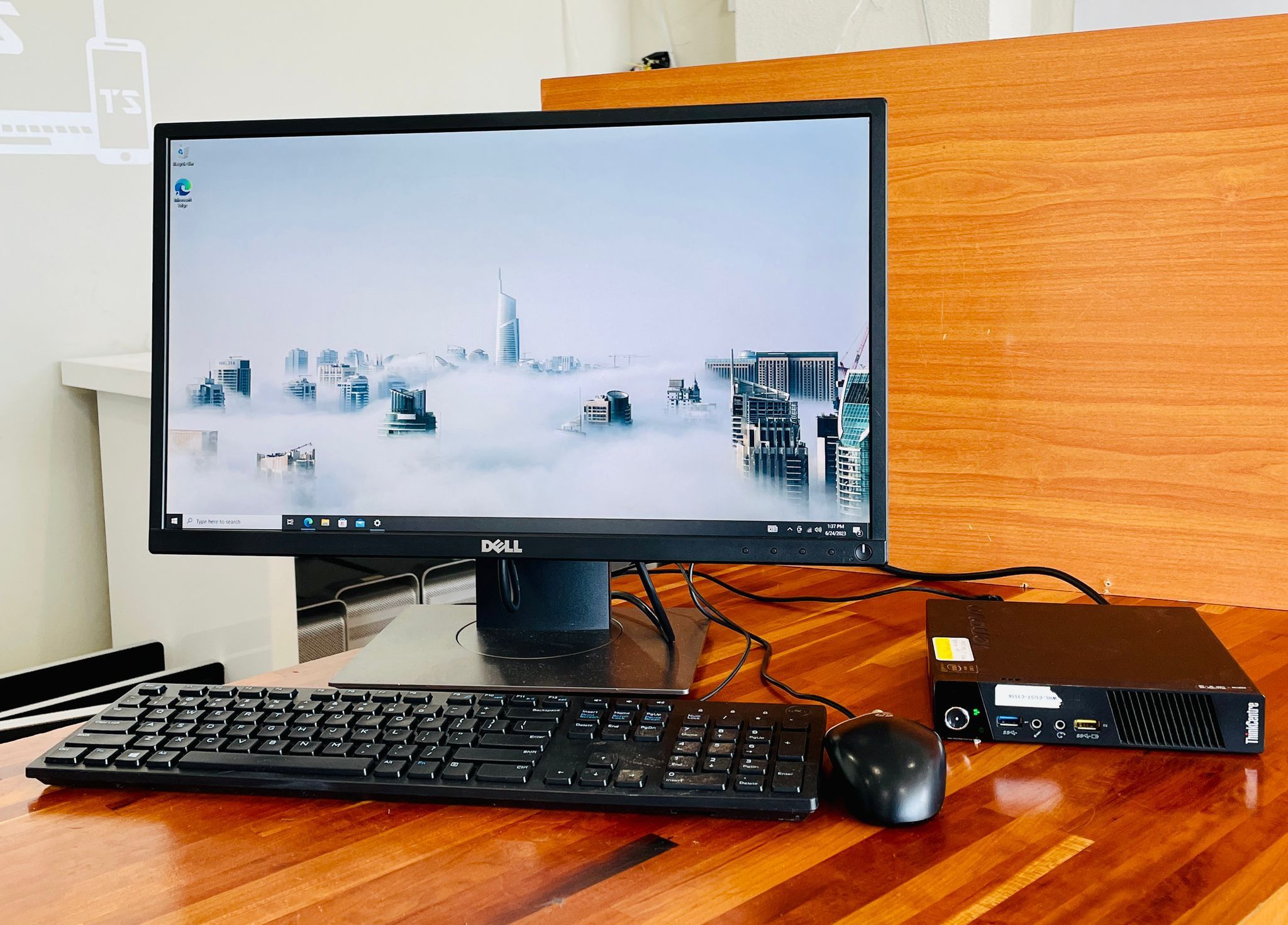 Lenovo ThinkCentre M73 - Core i3 8GB RAM 128GB SSD