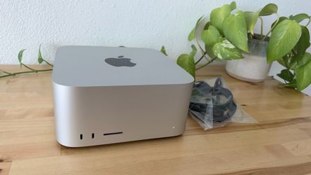 Mac Studio M1 Ultra – 64GB / 1TB – Refurbished