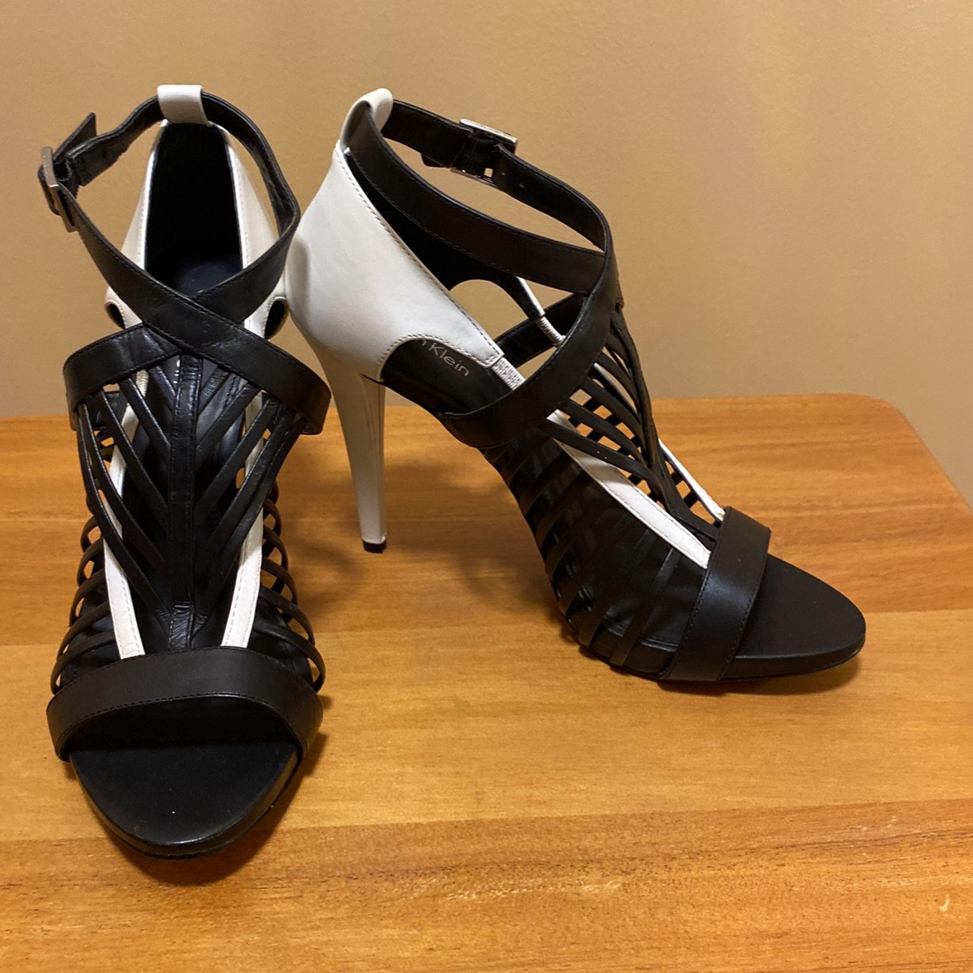 Women’s Dress Shoes - 9.5