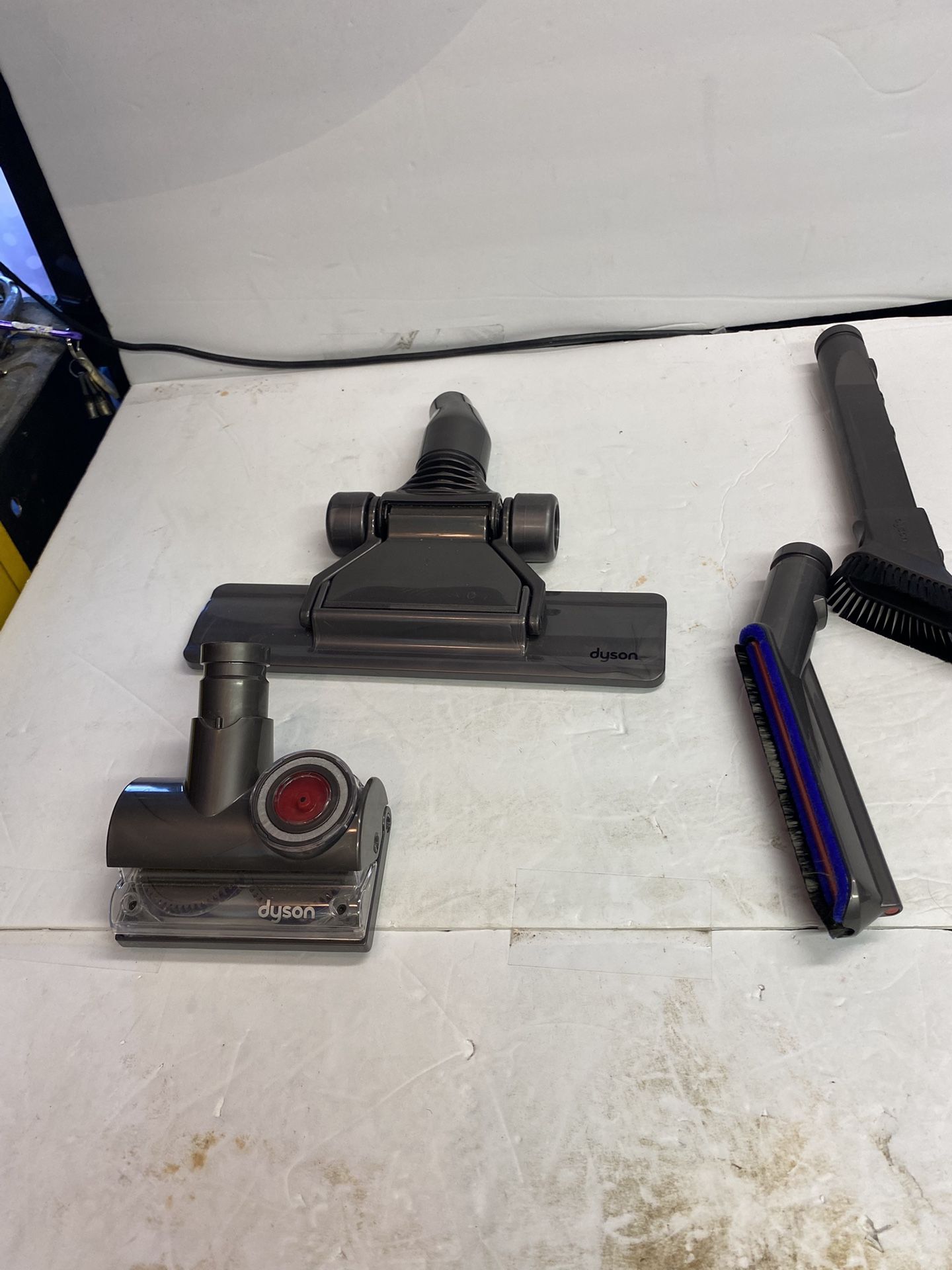 Dyson vacuum parts