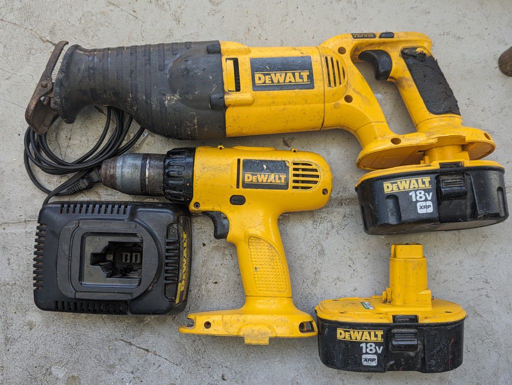 DeWalt Reciprocating Saw, Dealt power Drill charger and battery